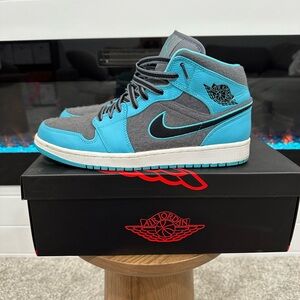 Air Jordan 1 - Mid - Size 10